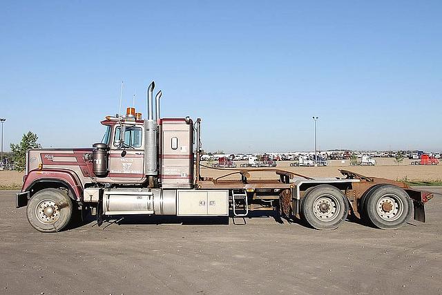 1991 MACK SUPERLINER RW713 Nisku Photo #0114179A