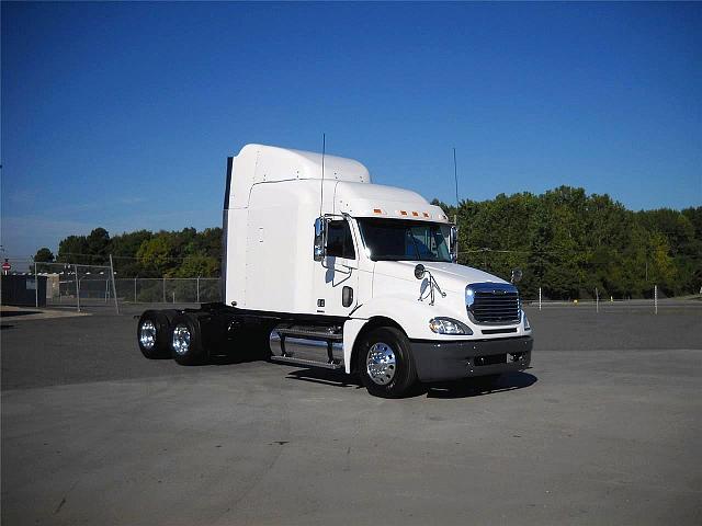 2007 FREIGHTLINER CL12064ST-COLUMBIA 120 Charlotte North Carolina Photo #0114243A