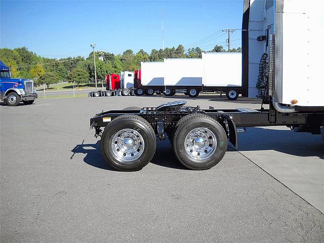 2007 FREIGHTLINER CL12064ST-COLUMBIA 120 Charlotte North Carolina Photo #0114243A