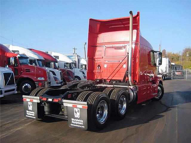 2011 VOLVO VNL64T630 Dayton Ohio Photo #0114358A