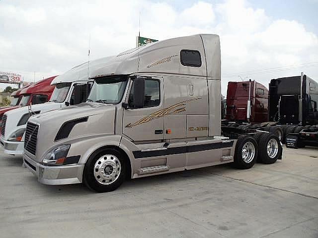 2006 VOLVO VNL64T670 Pharr Texas Photo #0114480A