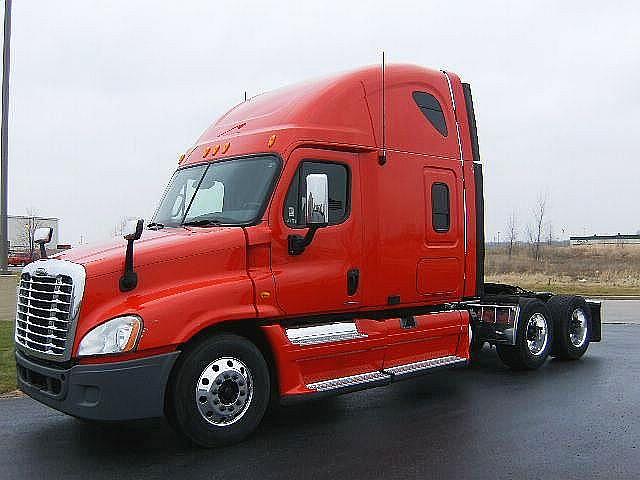 2008 FREIGHTLINER CA12564SLP - CASCADIA Appleton Wisconsin Photo #0114514A