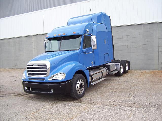 2008 FREIGHTLINER CL12064ST-COLUMBIA 120 Grand Rapids Michigan Photo #0114642A