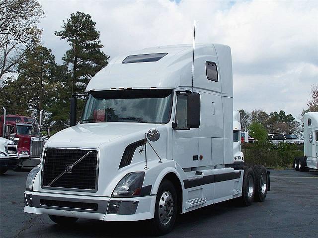 2006 VOLVO VNL64T670 Atlanta Georgia Photo #0114737A