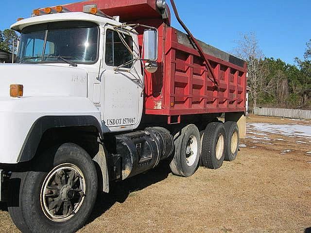 1999 MACK RD690S Mt Pleasant South Carolina Photo #0114976A