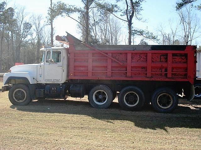 1999 MACK RD690S Mt Pleasant South Carolina Photo #0114976A