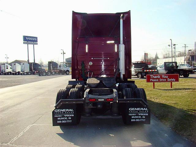 2005 VOLVO VNL64T430 MUNCIE Indiana Photo #0115072A