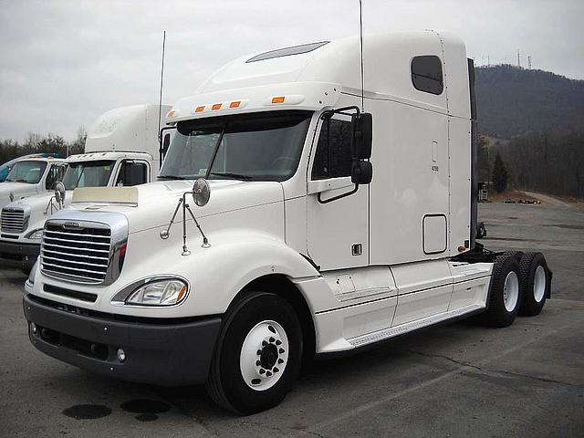 2005 FREIGHTLINER CL12064ST-COLUMBIA 120 Roanoke Virginia Photo #0115146A