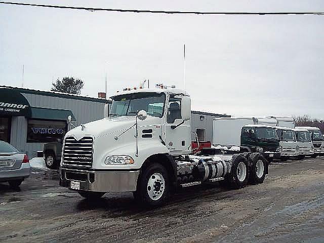 2011 MACK PINNACLE CXU613 Portland Augusta Maine Photo #0115161A