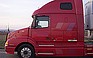 Show the detailed information for this 2001 VOLVO VNL64T660.