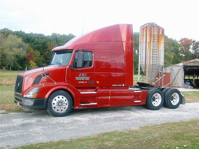 2006 VOLVO VNL64T630 Cambridge Maryland Photo #0115497A