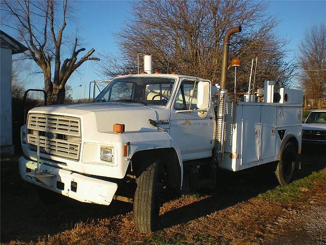 1991 FORD F800 Henryville Indiana Photo #0115541A