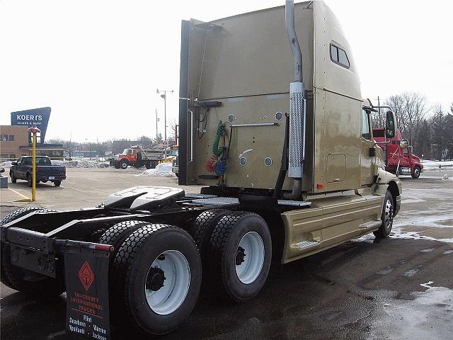 2004 INTERNATIONAL 9200i SBA Flint Michigan Photo #0115642A