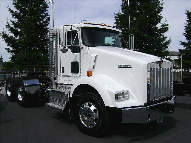 2011 KENWORTH T800 Sacramento California Photo #0115742A