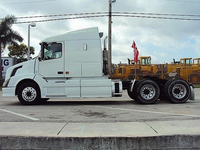 2007 VOLVO VNL64T630 Miami Florida Photo #0115831A