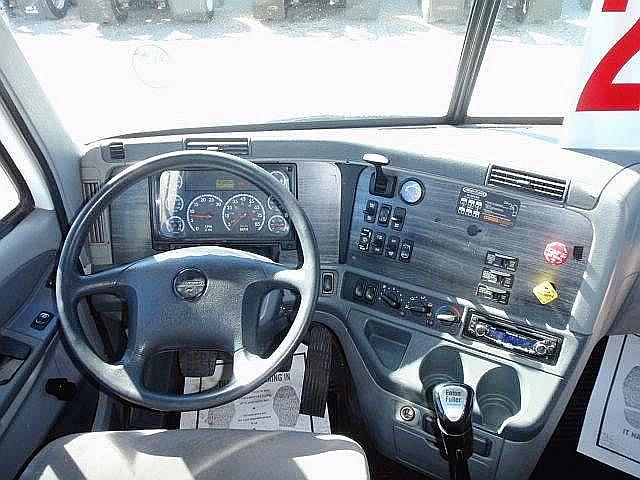 2007 FREIGHTLINER CL12064ST-COLUMBIA 120 Dallas Texas Photo #0116199A