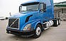 Show the detailed information for this 2004 VOLVO VNL64T630.