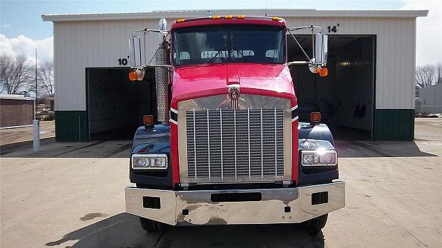 2006 KENWORTH T800 Grafton North Dakota Photo #0116731A