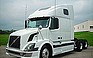 Show the detailed information for this 2005 VOLVO VNL64T670.