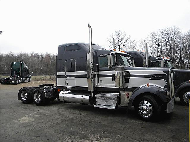 2006 KENWORTH W900L Richfield Ohio Photo #0116998A