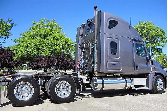 2009 FREIGHTLINER CA12564ST - CASCADIA mi Photo #0117078A