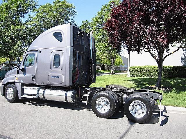 2009 FREIGHTLINER CA12564ST - CASCADIA mi Photo #0117078A