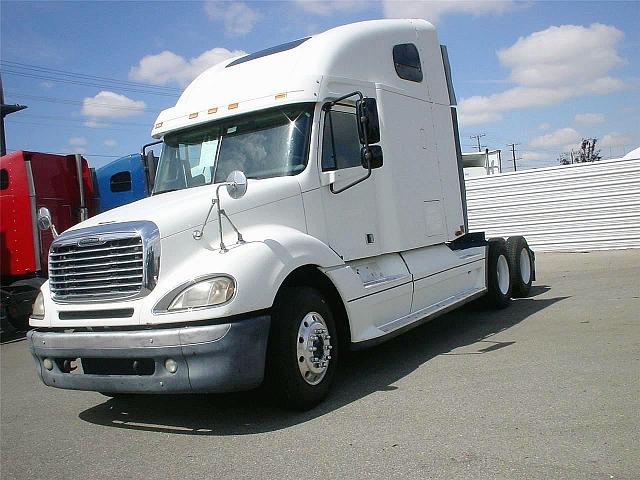 2004 FREIGHTLINER CL12064ST-COLUMBIA 120 Fontana California Photo #0117197A