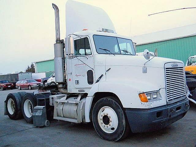 1998 FREIGHTLINER FL112 Plainfield Illinois Photo #0117298A