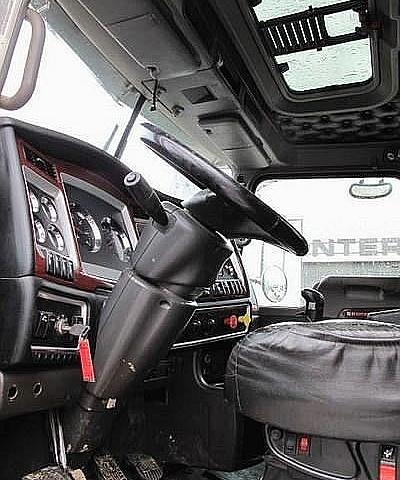 2007 KENWORTH T800 Maple Ridge Photo #0117311A