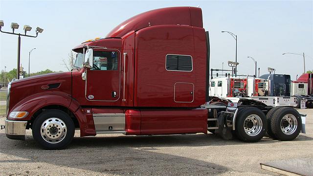 2012 PETERBILT 386 Wichita Kansas Photo #0117330A