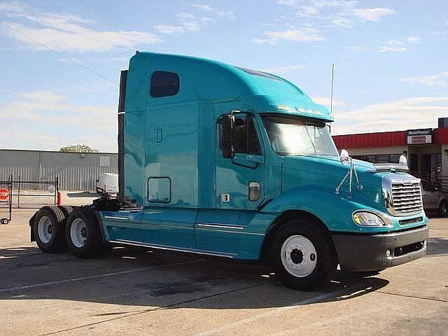 2005 FREIGHTLINER CL12064ST-COLUMBIA 120 Dallas Texas Photo #0117590A