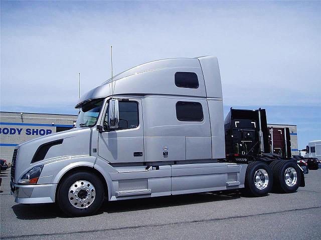 2012 VOLVO VNL64T780 Sauk Rapids Minnesota Photo #0117682A