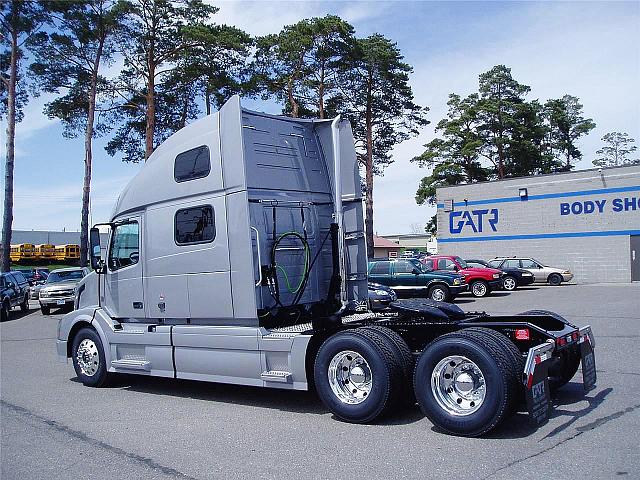 2012 VOLVO VNL64T780 Sauk Rapids Minnesota Photo #0117682A