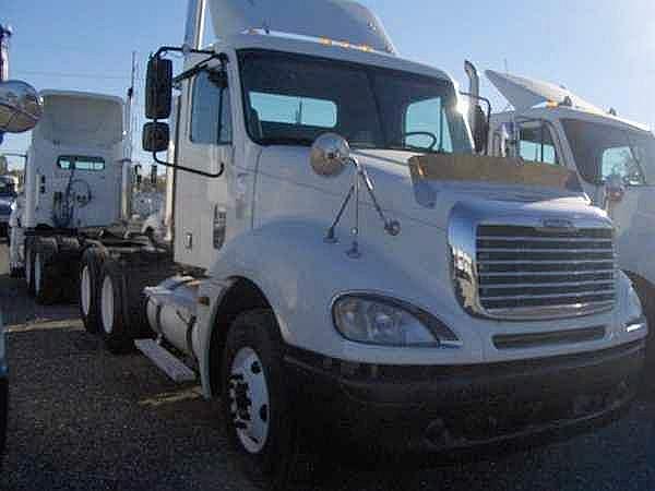 2005 FREIGHTLINER CL12064ST-COLUMBIA 120 Saint Rose Louisiana Photo #0118010A