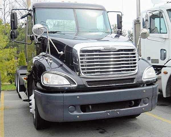 2005 FREIGHTLINER CL12064ST-COLUMBIA 120 Allentown Pennsylvania Photo #0118067A