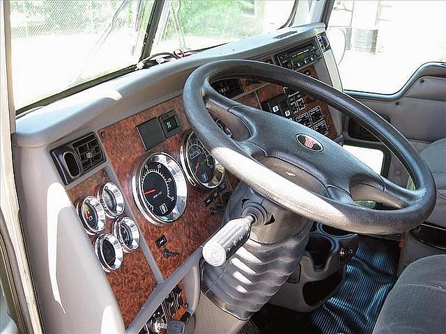 2006 KENWORTH W900 Olive Branch Mississippi Photo #0118461A