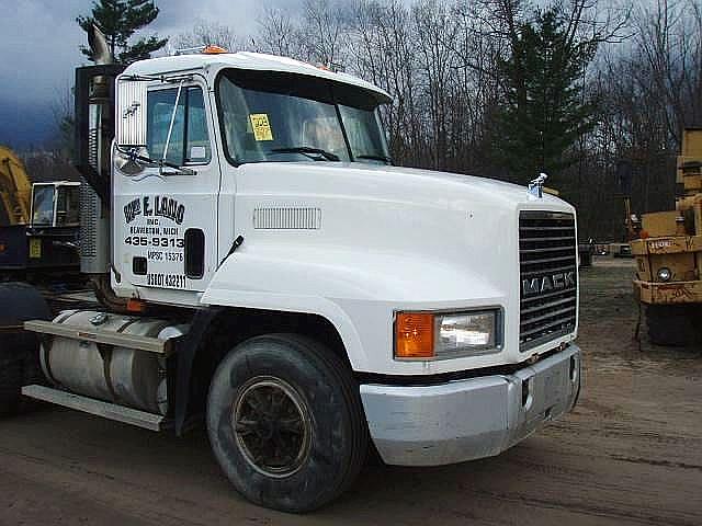 1994 MACK CH613 HOLLAND Michigan Photo #0118692A