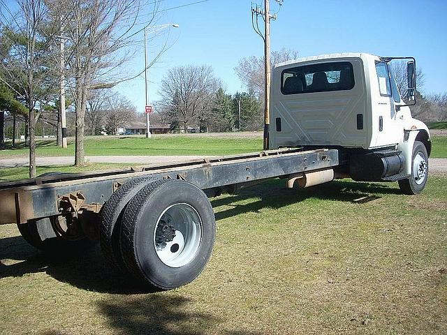 2004 INTERNATIONAL 4300DT River Falls Wisconsin Photo #0118707A