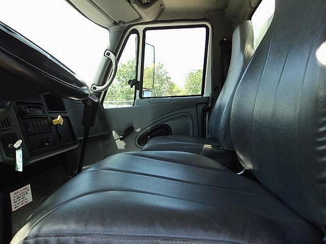 2004 INTERNATIONAL 4300 LEVITTOWN Pennsylvania Photo #0119077A