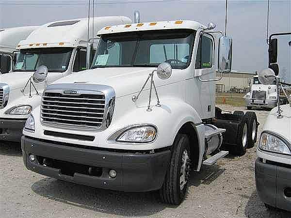 2007 FREIGHTLINER CL12064ST-COLUMBIA 120 Converse Texas Photo #0119174A