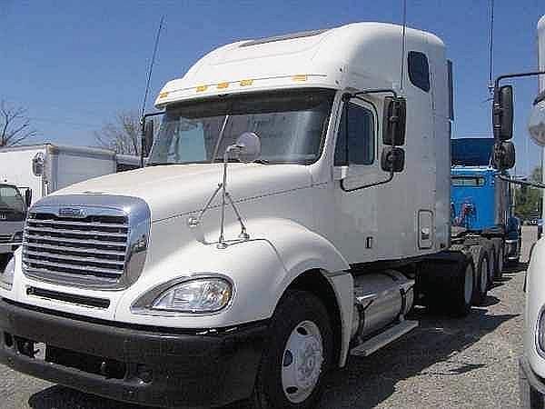 2005 FREIGHTLINER CL12064ST-COLUMBIA 120 Saint Rose Louisiana Photo #0119341A