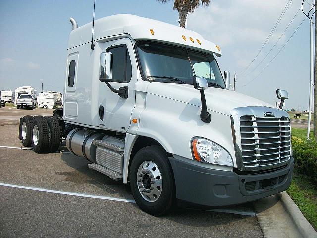 2011 FREIGHTLINER CA12564ST - CASCADIA Corpus Christi Texas Photo #0119443A