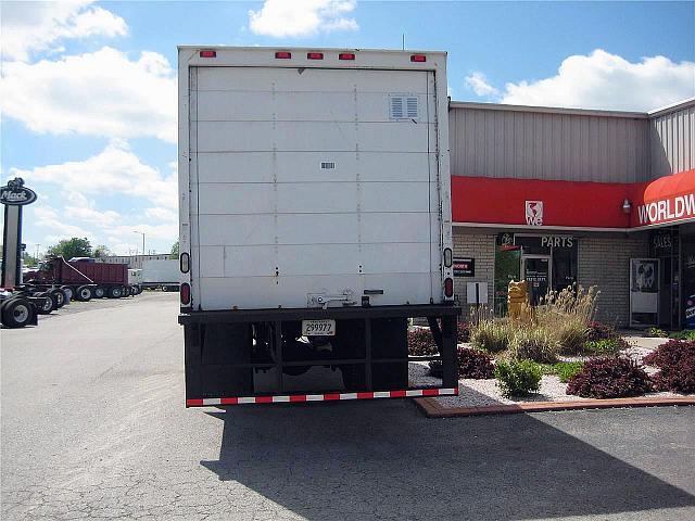 2004 FREIGHTLINER BUSINESS CLASS M2 100 Lexington Kentucky Photo #0119925A