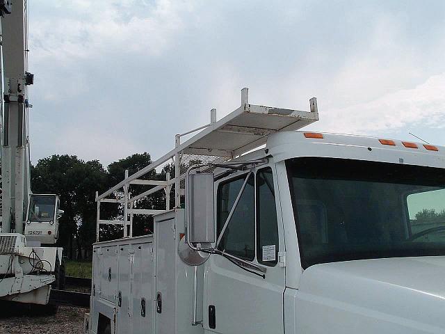 1995 FREIGHTLINER FL60 Alton Iowa Photo #0120105A