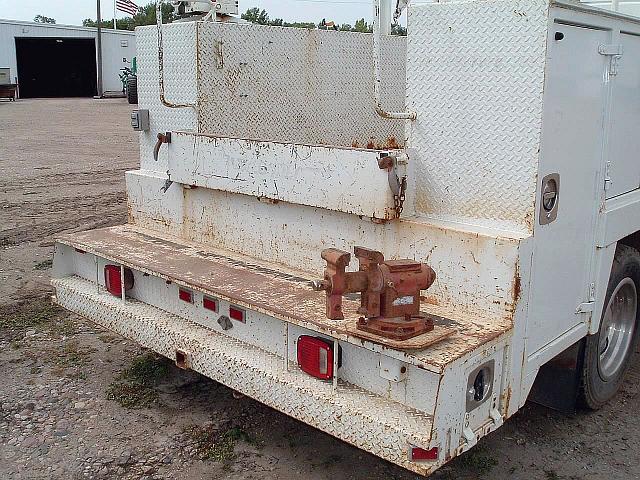 1995 FREIGHTLINER FL60 Alton Iowa Photo #0120105A