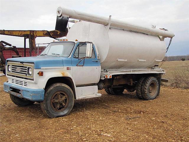 Gmc 6000 grain dump #4