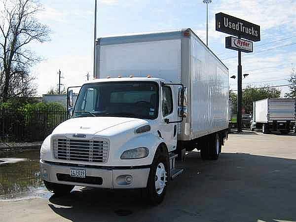 2005 FREIGHTLINER BUSINESS CLASS M2 106 Houston Texas Photo #0120871A