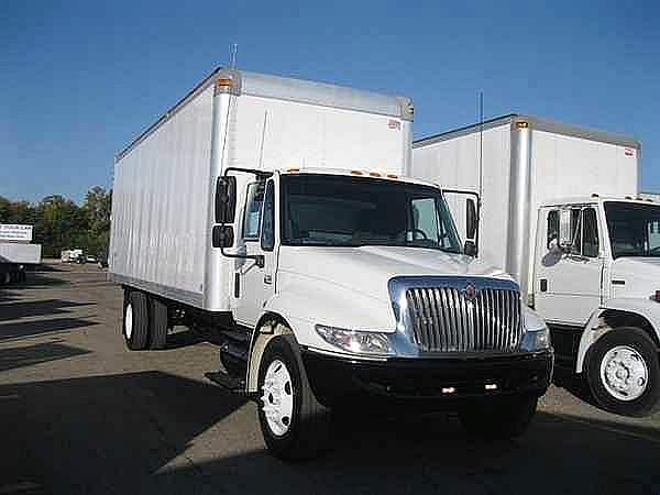 2005 INTERNATIONAL 4300 Taylor Michigan Photo #0120896A