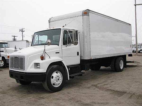 2004 FREIGHTLINER FL70 Warwick Rhode Island Photo #0120995A