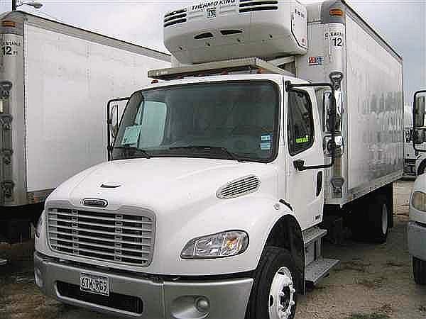 2005 FREIGHTLINER BUSINESS CLASS M2 106 Converse Texas Photo #0121430A